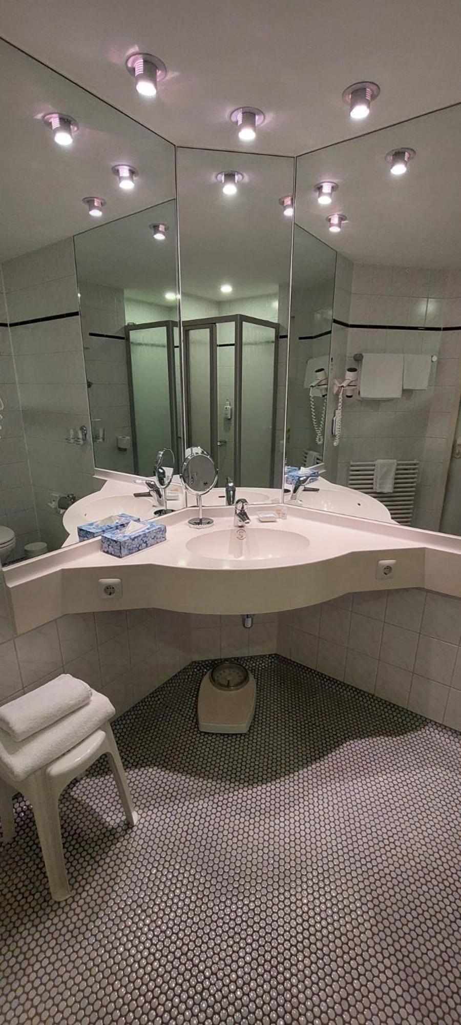 באיירוט Grunau Hotel מראה חיצוני תמונה